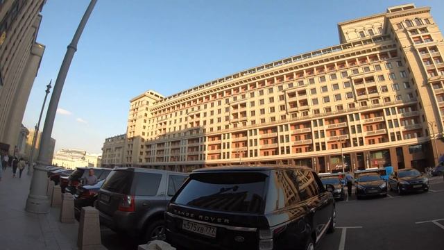 4K Russia ?? Moscow Center ? Walking Tour ??♂️ Mokhovaya - Okhotny Ryad - Theater Passage