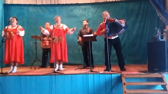 Пусть играет русская гормонь у нас в селе Георгиево все кто были остались довольны(9) смотреть онлайн
