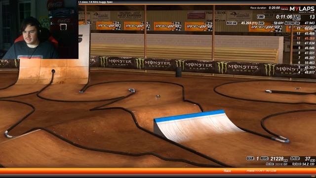 Racing and Practicing in VRC Pro смотреть онлайн