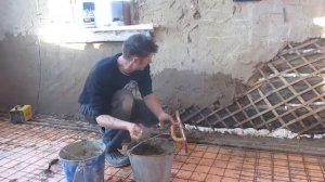 Обмазка глиной Деревянных стен-Старинная технолигия!!!