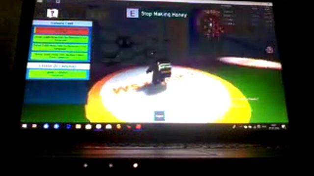 Игра роблокс симулятор Пчелиного Роя смотреть онлайн