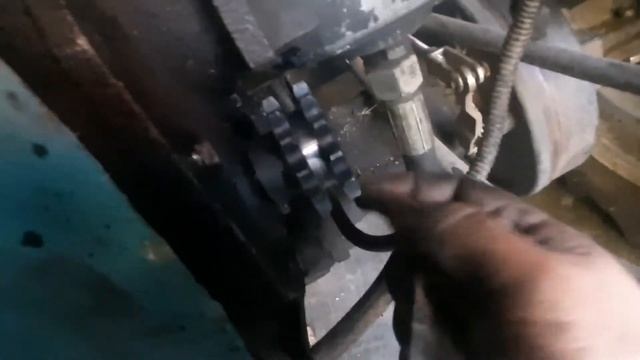 Установка зірочки на первічний вал привода фрези ,один з варіантів . смотреть онлайн