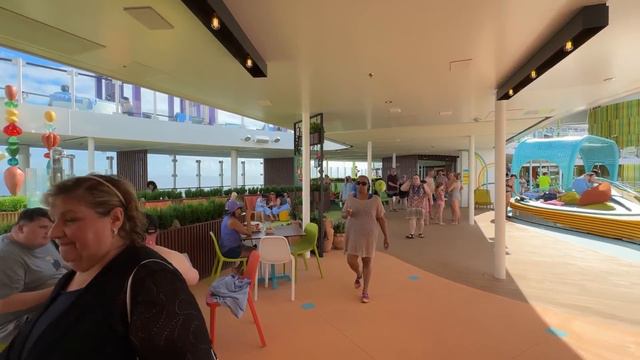 ICON OF THE SEAS: Full Ship Tour смотреть онлайн