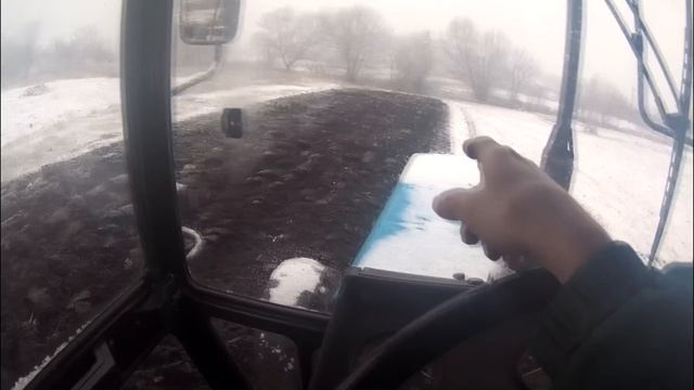 МТЗ-82.1 краще погано на зиму ,ніж гарно весною смотреть онлайн