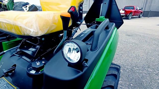 Shopping Subcompact Tractors - RK24 / John Deere 1025R / Kubota 23S / New Holland Workmaster 25S смотреть онлайн