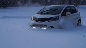 Honda Fit 4wd in deep snow