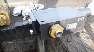 Установка гидрозамка ПТК-20 выдвижения секций стрелы