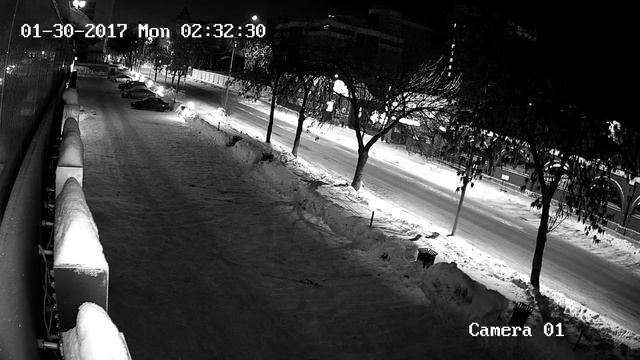 DS-i220 Ночь , в зимнее время на парковке, высота 2этаж (5 метров) смотреть онлайн