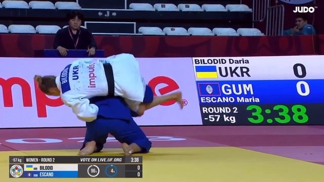 #judo Дарья Билодид ?? своим коронным переворотом «Санкаку Джиме» побеждает Эскано Марию ?? ? смотреть онлайн