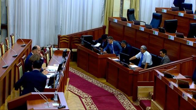 Каныбек Исаков назначен министром образования и науки КР смотреть онлайн