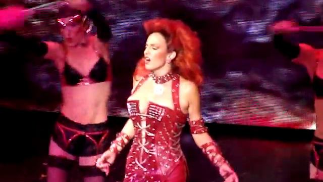 Susan Rigvava-Dumas - Fat bottomed girls смотреть онлайн
