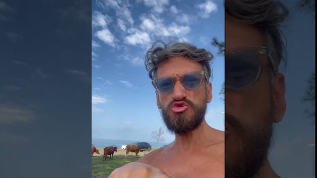 Я ваши традиции на пальце вертел (Падре Яковшвили) смотреть онлайн