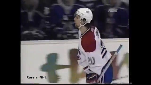 Richard Zednik escapes Denis Grebeshkov's hit and scores great goal vs Kings (2004) смотреть онлайн