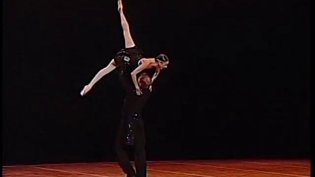 Tango Elena Andrienko y Dimitri Belogolovtsev смотреть онлайн