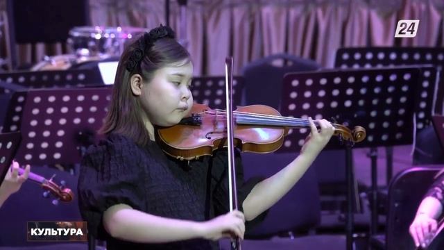 Симфонический оркестр столичной филармонии выступил с молодыми дарованиями смотреть онлайн