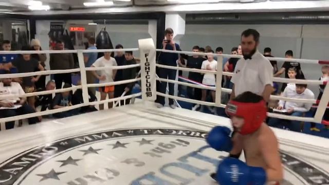 Открыты ринг по кикбоксингу  против чеченского мальчика Никуша