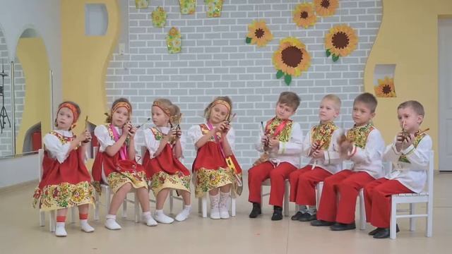 ансамбль ложкарей «Матрёшкк» смотреть онлайн