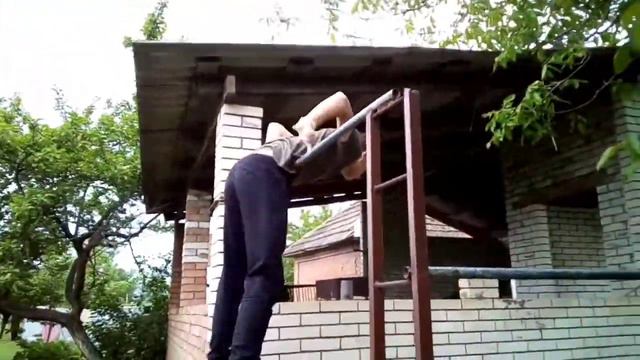 как научиться элемент Луна на Турнике.! смотреть онлайн