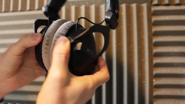 Best Headphones in the World (32 ohm vs 80 ohm vs 250 ohm Headphones) смотреть онлайн