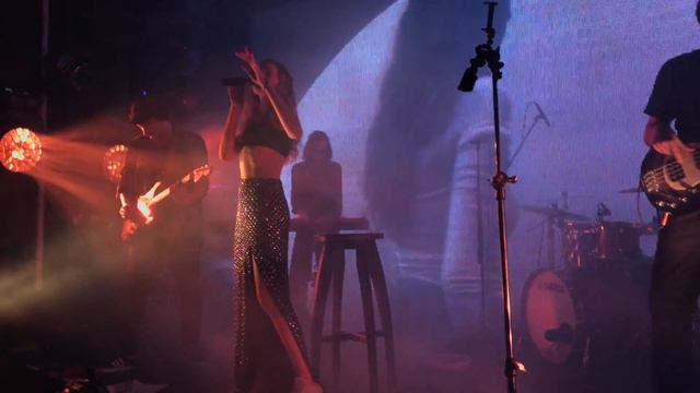 Луна - Трагический пляж (Live @ Gipsy, 01.06.2017) смотреть онлайн