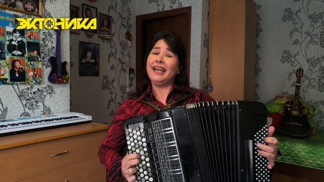 Анна Плотникова - Миллион алых роз (попурри, живое исполнение) смотреть онлайн