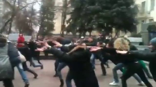 НУХТ Флешмоб Енергетики (2011) смотреть онлайн