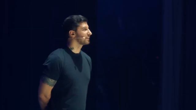 Мой Вопрос Амирану Сардарову #Дневникхача #Амиран сардаров #блогер #пoTalkyem #vegas #КрокусСити #O смотреть онлайн