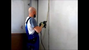 Дюбель-хомут для крепления проводки