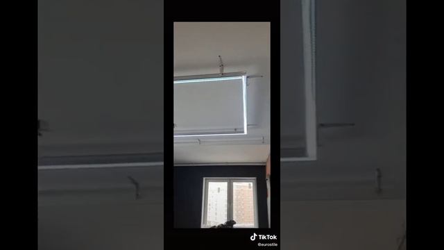Натяжной потолок, перегородка со встроенным карнизом смотреть онлайн