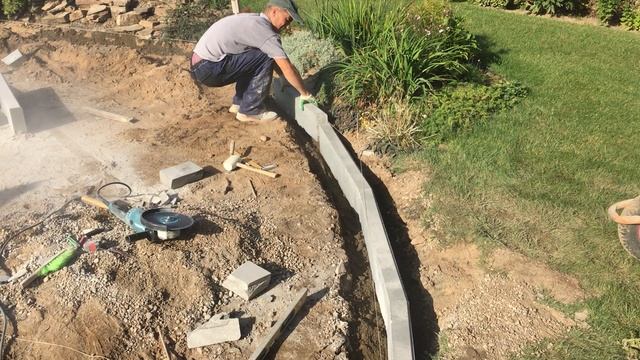 Красивая зона барбекю из плитки СТАРЫЙ ГОРОД | Укладка тротуарной плитки на 3 дня | Block paving ? смотреть онлайн