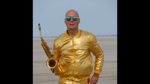 Dream travel ft. Syntheticsax - Slow Down