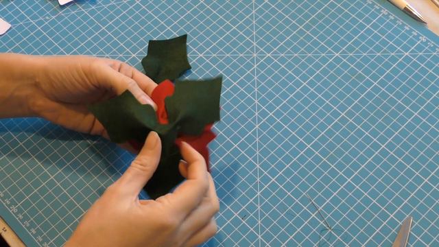 How to make a Felt Poinsettia смотреть онлайн