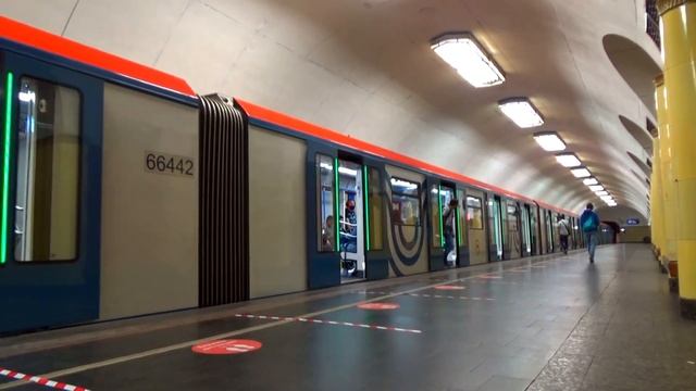 Электропоезд 81-765/766/767 "МОСКВА" №08 на ст. метро Рижская (снято до закрытия 21.08.20) смотреть онлайн