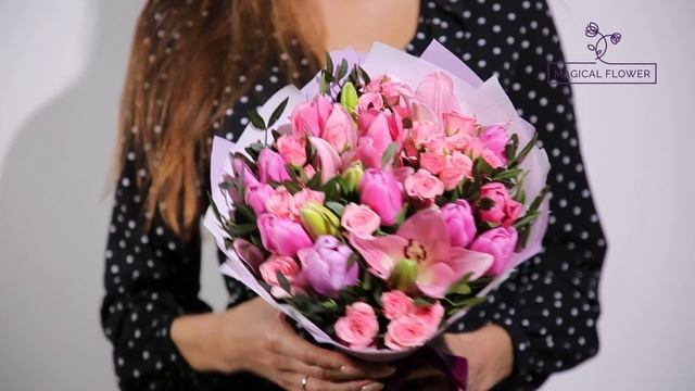 Букет из роз, тюльпанов и лилий