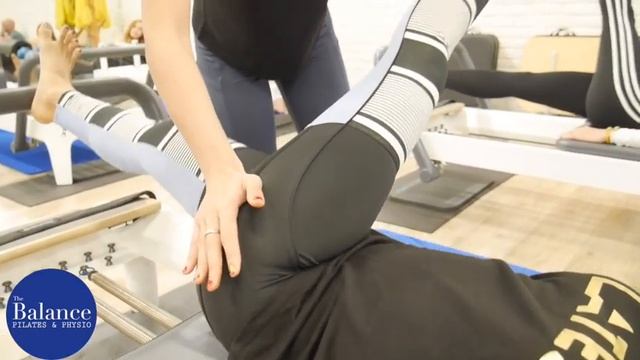 Pilates Reformer Class - Stretch Me смотреть онлайн
