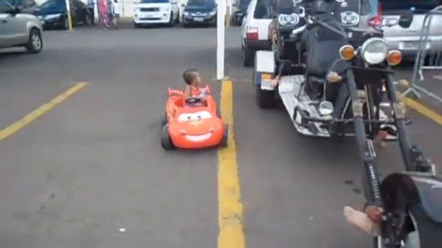 Samuel Vicktor vendo o quadriciclo BY CRISTO mas queria o mazda mx3 do papai bboyclecio смотреть онлайн
