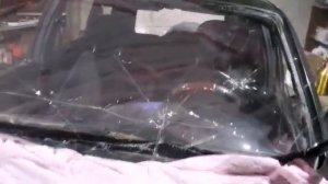 Замена лобового  стекла нива шевроле.