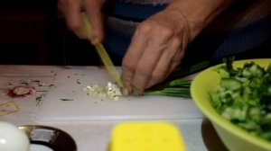 Салат с листьев салата (латук)