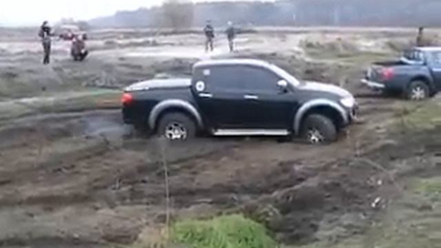 Mitsubishi L-200 смотреть онлайн