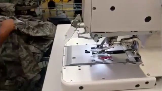 Rambo RM-9820 Электронная петельная машина глазковая петля смотреть онлайн