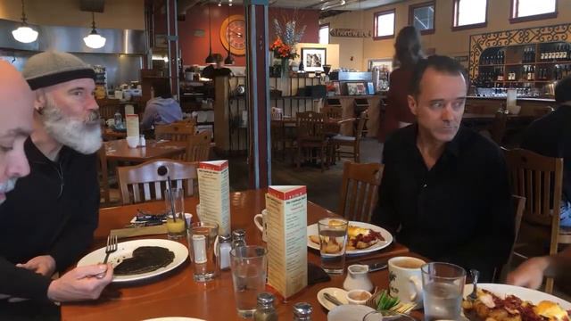 The Hardware Store Restaurant in Seattle Is the HEART of community смотреть онлайн