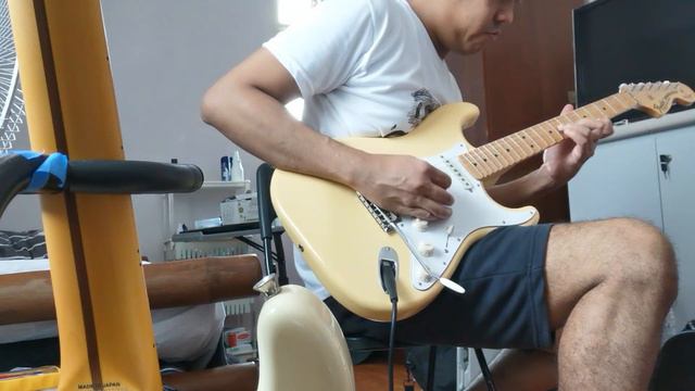 Fender Japan Yngwie Malmsteen Signature Stratocaster ST-YJM смотреть онлайн