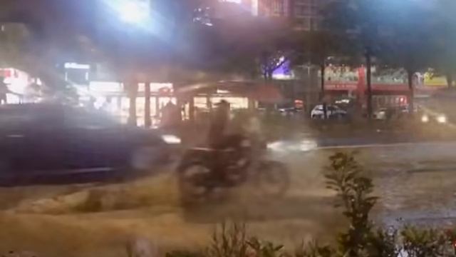 Pot holes or sink holes.mp4 смотреть онлайн