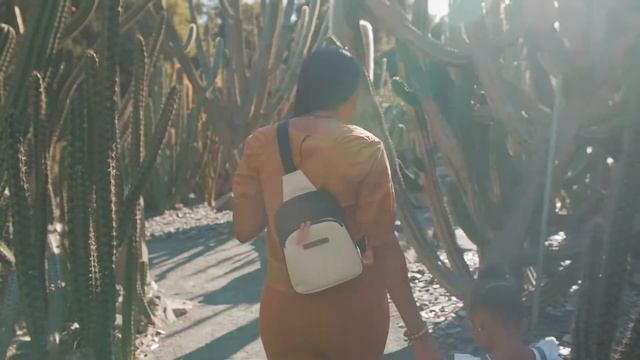 New! Criss-Cross Sling By Petunia