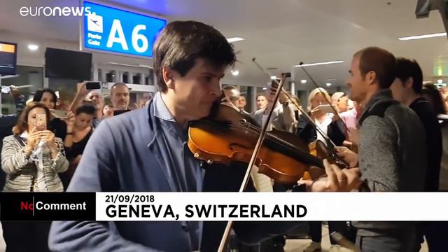Un Concert Improvisé De Vivaldi à L'aéroport De Genève