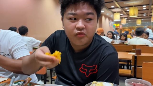 CELEBRATION AT MANG INASAL! JUST LAFAM смотреть онлайн