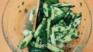 Переросшие ОГУРЦЫ в дело! Вкусный САЛАТ из переросших огурцов \ Салат НА ЗИМУ из огурцов «Пальчики»