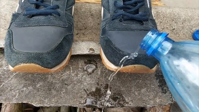 Как защитить обувь от воды