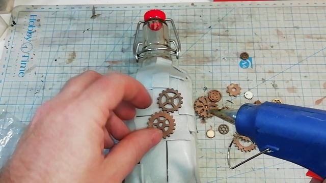 Декорация бутылки в стимпанк. Декорирование бутылок своими руками. смотреть онлайн