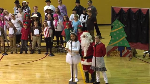 Madison's 5th grade Christmas solo смотреть онлайн